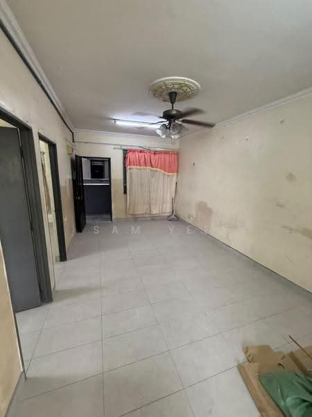 Flat for Rent at Rimba 2 - Sam Yee - Living Room - PropertyGuru.com.my