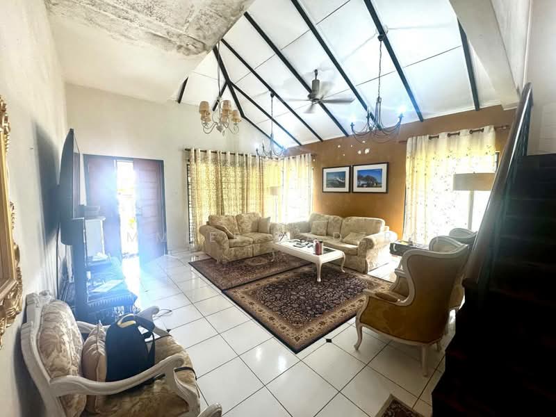 Semi-Detached House for Sale in Bandar Tasik Kesuma (Beranang) - Ammeer Nadzrai - Living Room - PropertyGuru.com.my