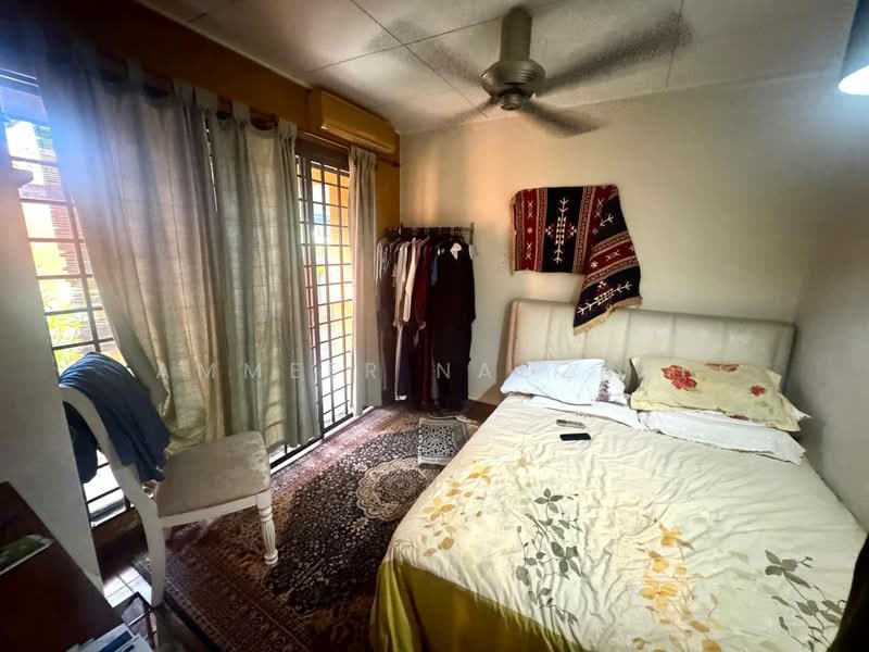 Semi-Detached House for Sale in Bandar Tasik Kesuma (Beranang) - Ammeer Nadzrai - Bedroom - PropertyGuru.com.my