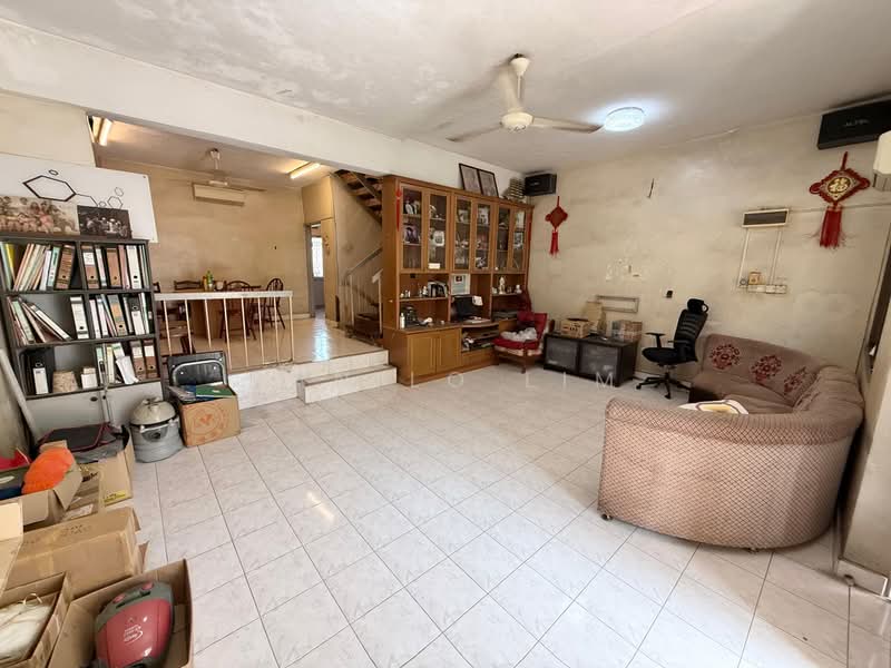 Rumah Teres 2.5 Tingkat untuk Dijual di Taman Connaught (Cheras) - Danilo Lim - Living Room - PropertyGuru.com.my
