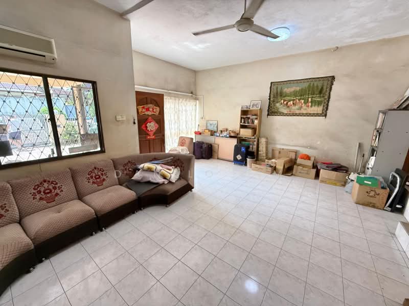 Rumah Teres 2.5 Tingkat untuk Dijual di Taman Connaught (Cheras) - Danilo Lim - Living Room - PropertyGuru.com.my