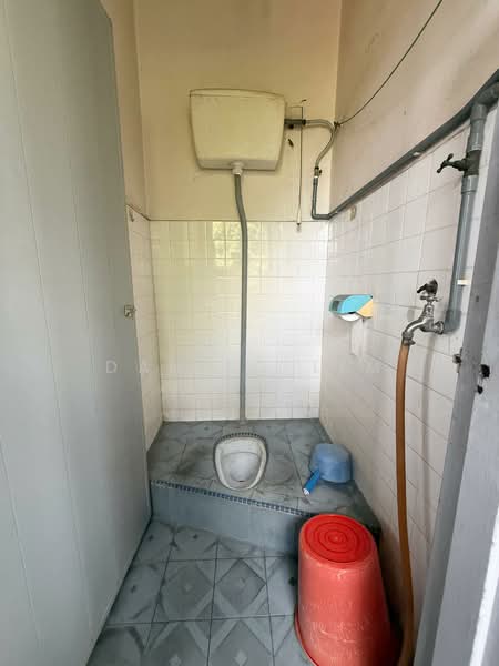 Rumah Teres 2.5 Tingkat untuk Dijual di Taman Connaught (Cheras) - Danilo Lim - Bathroom - PropertyGuru.com.my