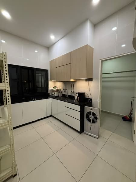 Condominium for Rent at Sky Condominium (Skyz Residence) - Wesley Ng - Kitchen - PropertyGuru.com.my