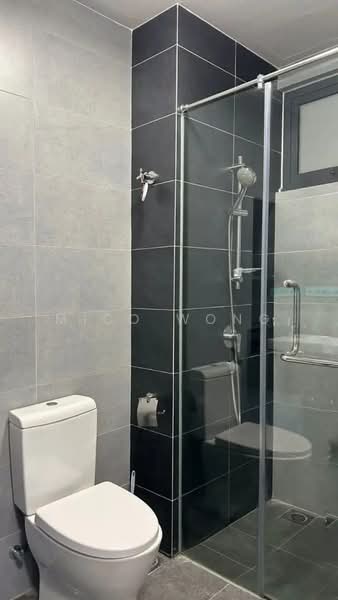 Servis Apartment untuk Disewa di Sunway Velocity TWO - Mico Wong - Bathroom - PropertyGuru.com.my