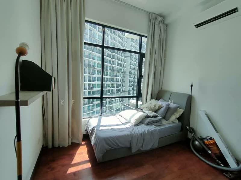 Servis Apartment untuk Disewa di Molek Regency - Kenneth Tan - Bedroom - PropertyGuru.com.my