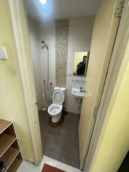 Apartment for Rent at Taman Cheras Intan - Chris Choo - Bathroom - PropertyGuru.com.my