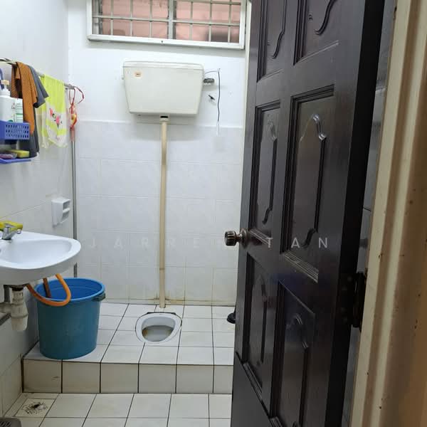 2-storey Terraced House for Sale in Taman Putra Perdana (Puchong) - Jarren Tan - Bathroom - PropertyGuru.com.my