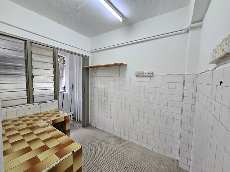 Rumah Flat untuk Disewa di Pandan Indah Flat (Rumah Pangsa 610) - Sharon Liew - Kitchen - PropertyGuru.com.my
