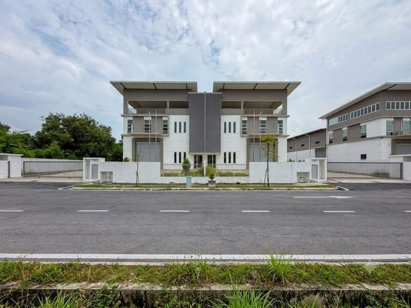 Factory for Rent in Saujana Rawang (Rawang) - Izzah Alias - Exterior - PropertyGuru.com.my