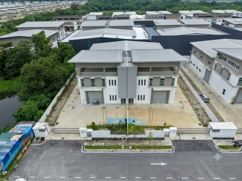 Factory for Rent in Saujana Rawang (Rawang) - Izzah Alias - Exterior - PropertyGuru.com.my