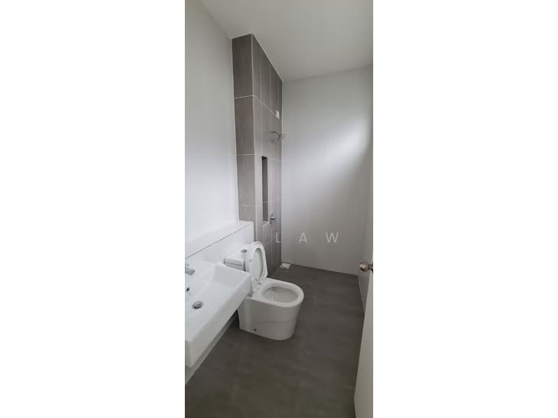 Rumah Kluster untuk Disewa di Eco Majestic (Semenyih) - CK Law - Bathroom - PropertyGuru.com.my