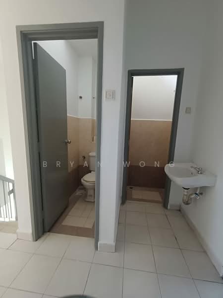2-storey Terraced House for Sale in Taman Prima Saujana (Kajang) - Bryan Wong - Bathroom - PropertyGuru.com.my