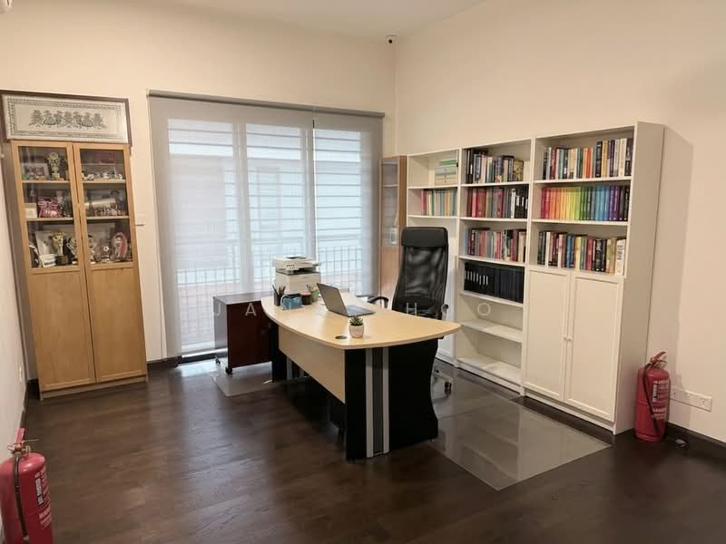 Rumah Berkembar untuk Dijual di Bandar Kinrara (Selangor) - Jane Shoo - Study - PropertyGuru.com.my