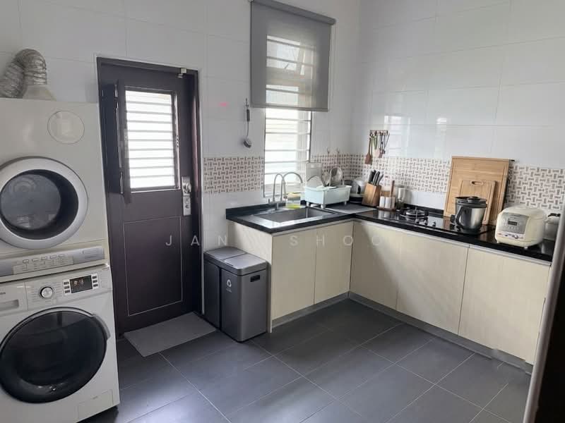 Rumah Berkembar untuk Dijual di Bandar Kinrara (Selangor) - Jane Shoo - Kitchen - PropertyGuru.com.my