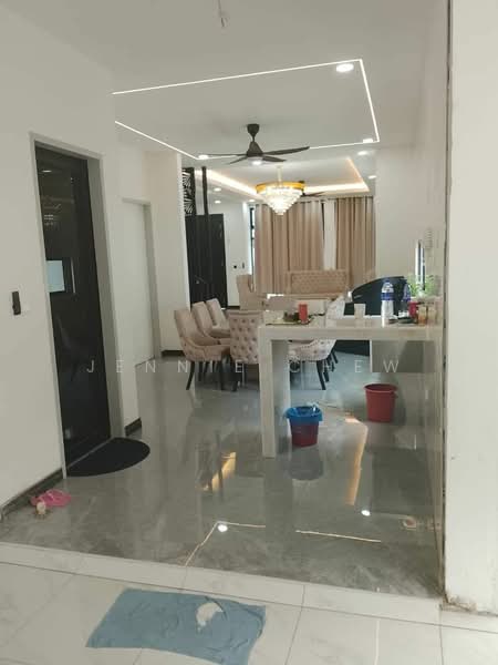 Rumah Berkembar untuk Dijual di Setia Tropika (Johor Bahru) - Jennie Chew - Dining Room - PropertyGuru.com.my