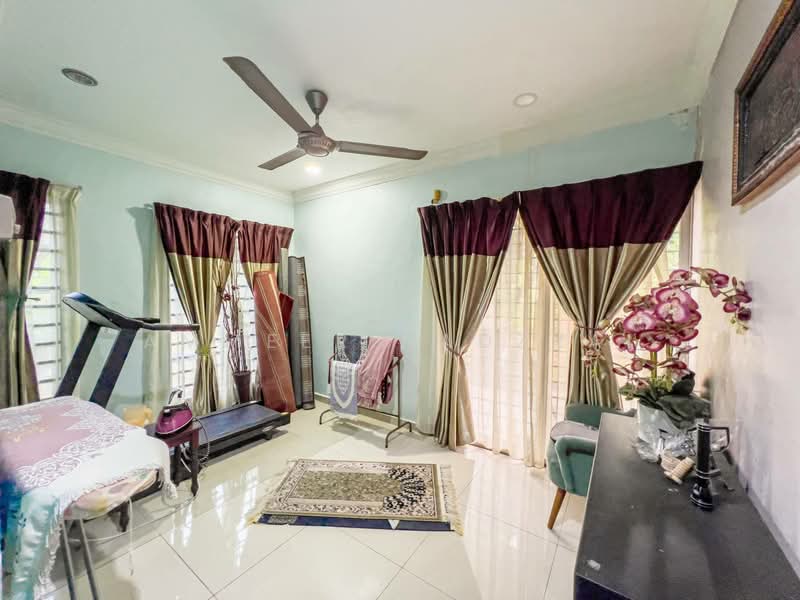 Bungalow for Sale in Bandar Baru Nilai (Nilai) - Ammeer Nadzrai - Living Room - PropertyGuru.com.my
