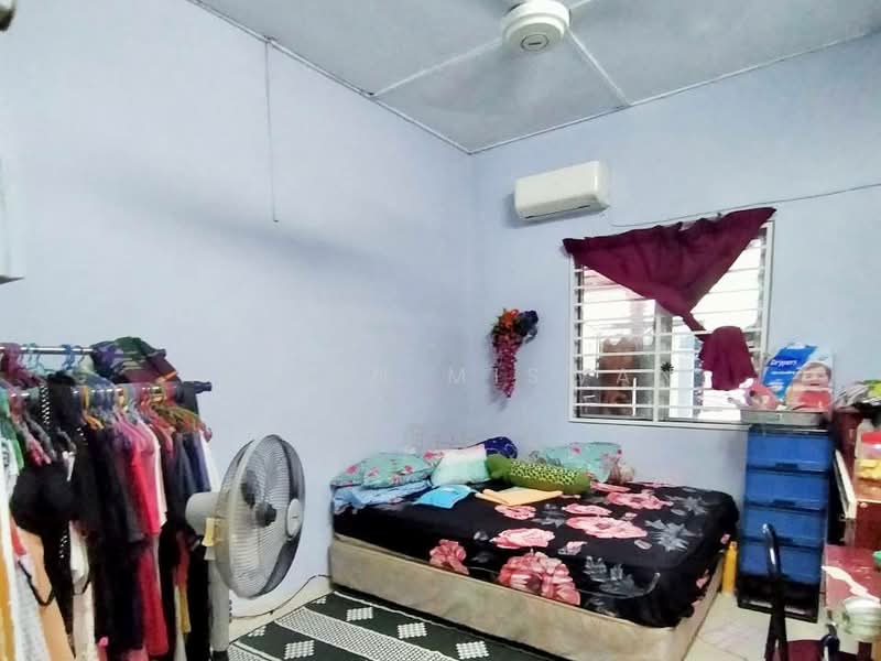 Rumah Teres 1-Tingkat untuk Dijual di Bandar Baru Sungai Buloh (Sungai Buloh) - Hazlin Miswan - Bedroom - PropertyGuru.com.my