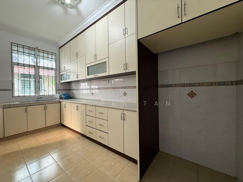 Rumah Teres 2 Tingkat untuk Dijual di Taman Merbok (Bukit Baru) - Jordan Tan - Kitchen - PropertyGuru.com.my