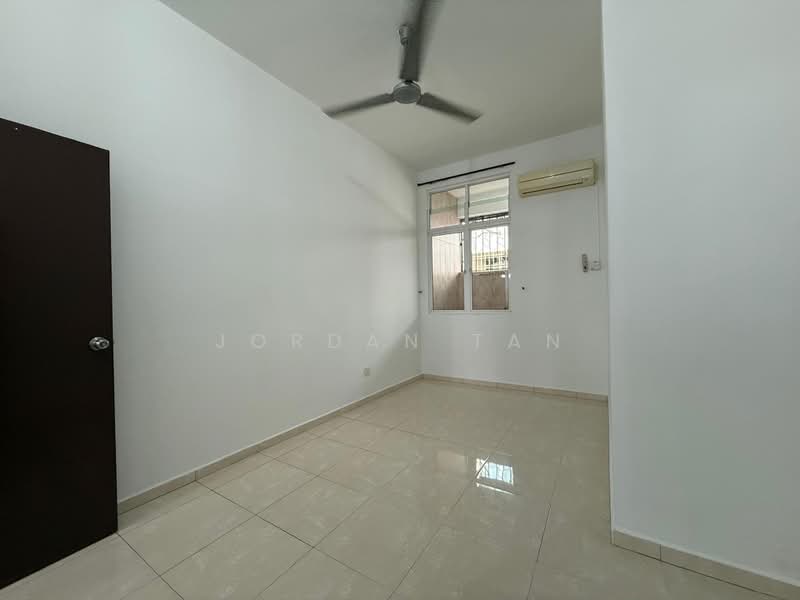 Rumah Teres 2 Tingkat untuk Dijual di Taman Merbok (Bukit Baru) - Jordan Tan - Interior - PropertyGuru.com.my