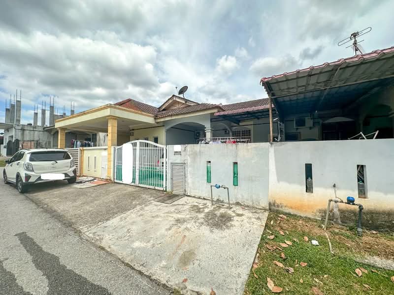 Rumah Teres 1-Tingkat untuk Dijual di Sepang (Selangor) - Mohd Nazri Roslan - PropertyGuru.com.my