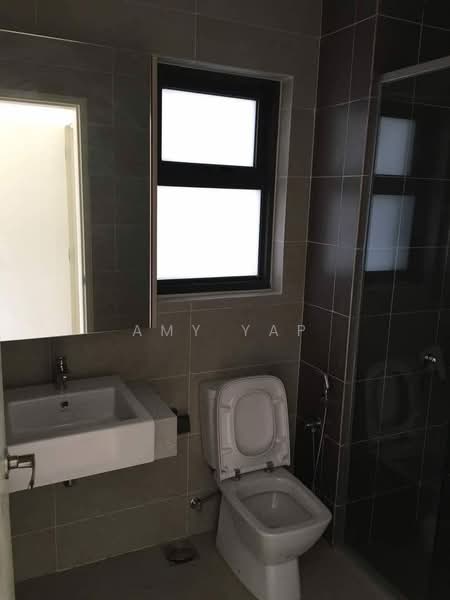 Kondominium untuk Disewa di Lakeville Residence - Amy Yap - Bathroom - PropertyGuru.com.my