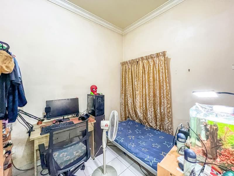 Rumah Teres 2 Tingkat untuk Dijual di Bandar Rinching (Semenyih) - Ammeer Nadzrai - Bedroom - PropertyGuru.com.my