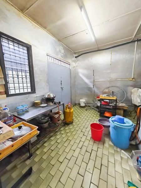 Rumah Teres 2 Tingkat untuk Disewa di Taman Bukit Maluri (Kepong) - Amy Yap - Kitchen - PropertyGuru.com.my
