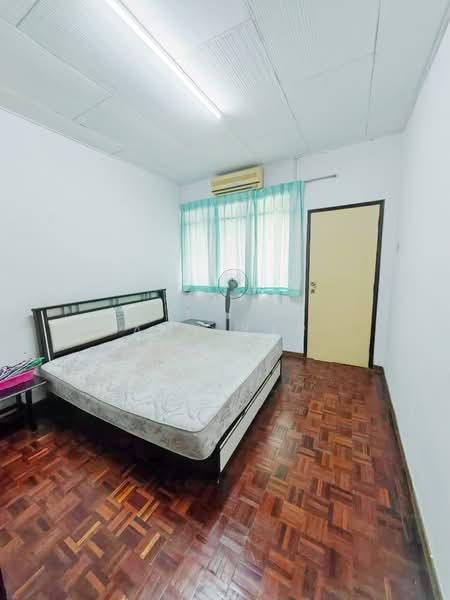 Rumah Teres 2 Tingkat untuk Disewa di Taman Bukit Maluri (Kepong) - Amy Yap - Bedroom - PropertyGuru.com.my