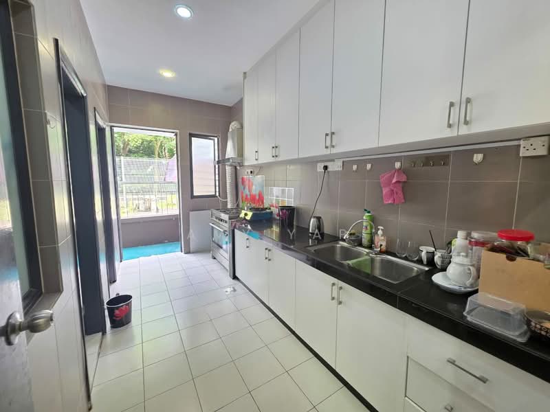 Rumah Teres 2.5 Tingkat untuk Disewa di Sutera Damansara (Damansara Damai) - Amy Yap - Kitchen - PropertyGuru.com.my