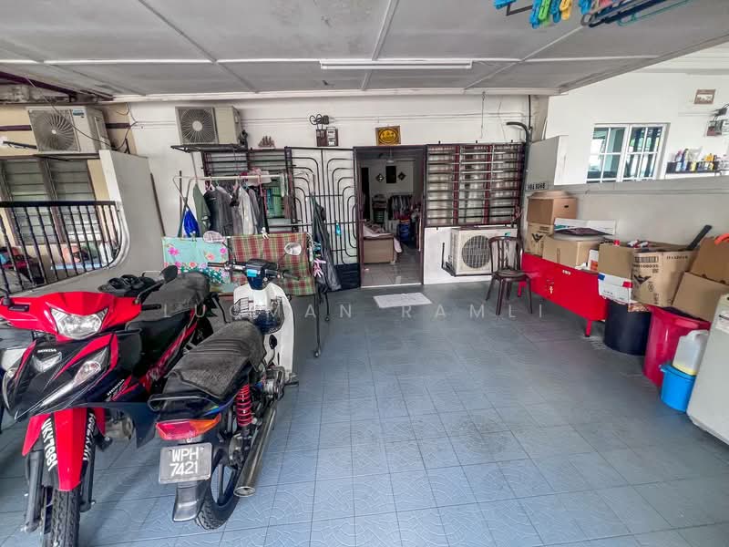 Rumah Teres 1 Tingkat untuk Dijual di Taman Cheras Perdana (Cheras) - Luqman Ramli - Entrance - PropertyGuru.com.my