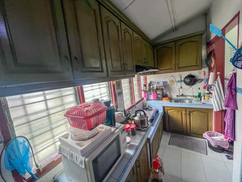 Rumah Teres 1 Tingkat untuk Dijual di Taman Cheras Perdana (Cheras) - Luqman Ramli - Kitchen - PropertyGuru.com.my