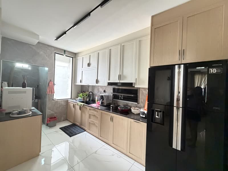 Service Residence for Sale at D'Summit Residences - Lifen . - PropertyGuru.com.my