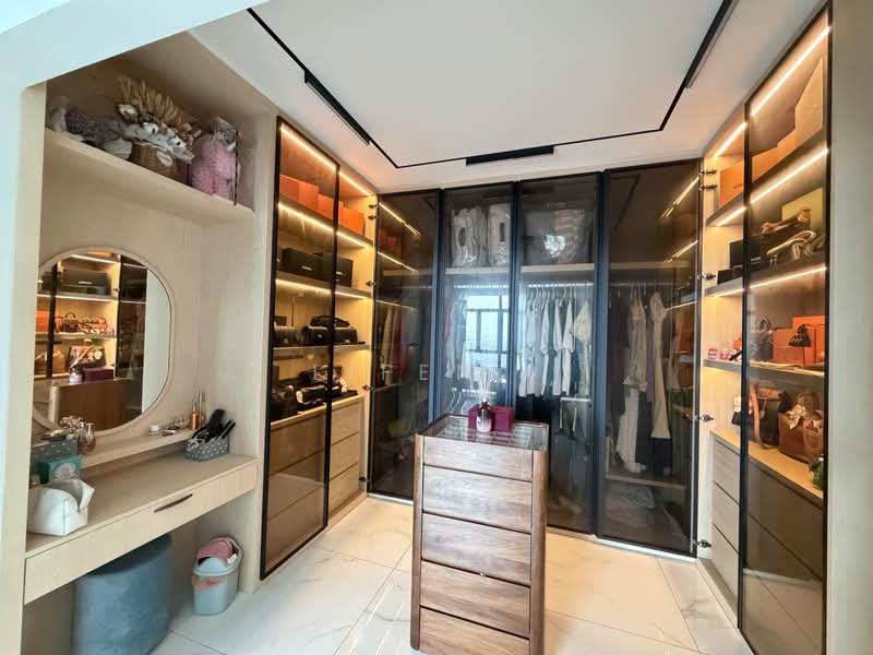 Service Residence for Sale at D'Summit Residences - Lifen . - PropertyGuru.com.my