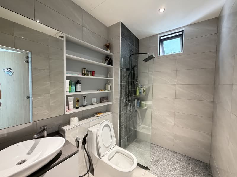 Service Residence for Sale at D'Summit Residences - Lifen . - PropertyGuru.com.my