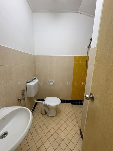 Rumah Teres 1 Tingkat untuk Dijual di Taman Puteri Wangsa (Ulu Tiram) - Anson Chong - Bathroom - PropertyGuru.com.my