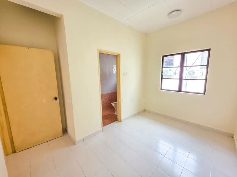 Rumah Teres 2 Tingkat untuk Dijual di Bukit Jelutong (Shah Alam) - Ammeer Nadzrai - Interior - PropertyGuru.com.my