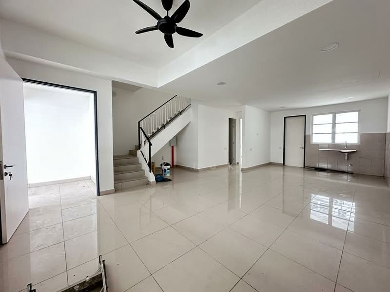 Rumah Teres 2 Tingkat untuk Dijual di Bandar Country Homes (Rawang) - SK Luk - Interior - PropertyGuru.com.my