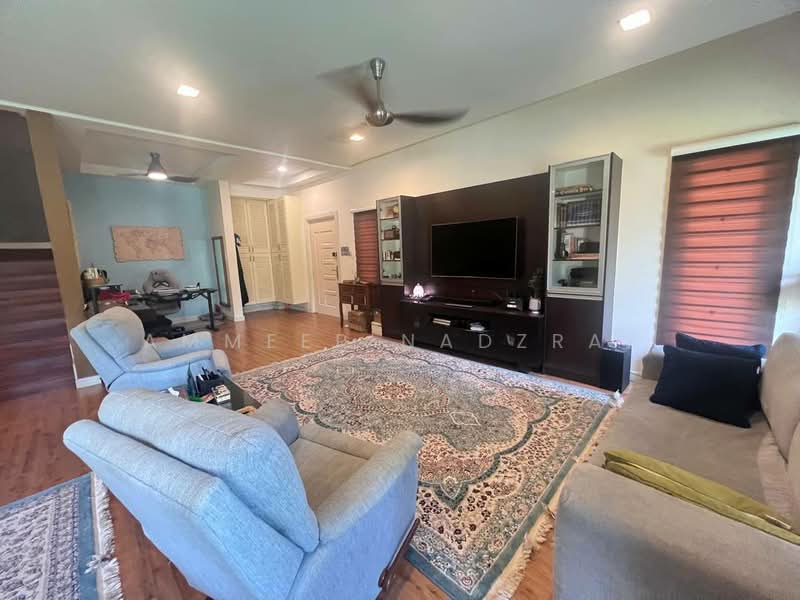 Rumah Berkembar untuk Dijual di Prima Saujana (Kajang) - Ammeer Nadzrai - Living Room - PropertyGuru.com.my
