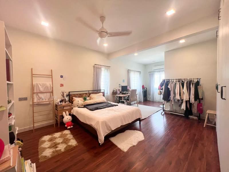 Rumah Berkembar untuk Dijual di Prima Saujana (Kajang) - Ammeer Nadzrai - Bedroom - PropertyGuru.com.my