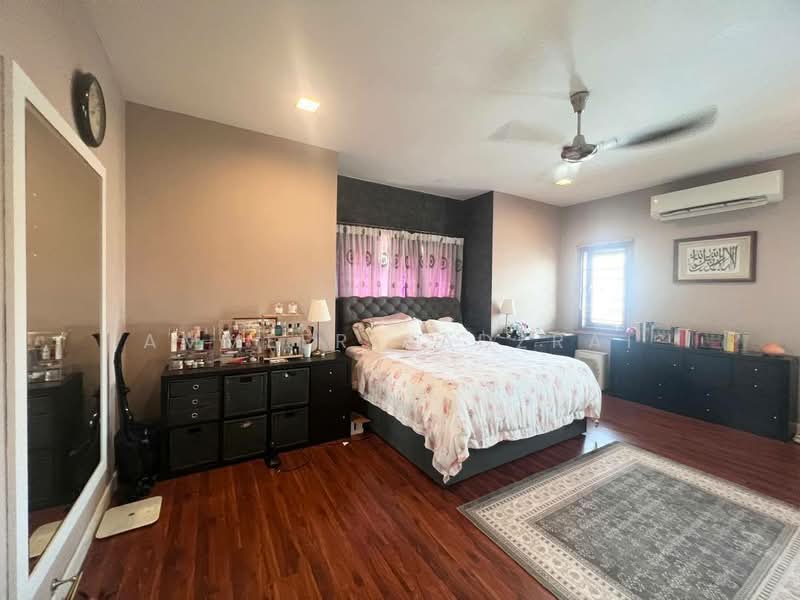 Rumah Berkembar untuk Dijual di Prima Saujana (Kajang) - Ammeer Nadzrai - Bedroom - PropertyGuru.com.my