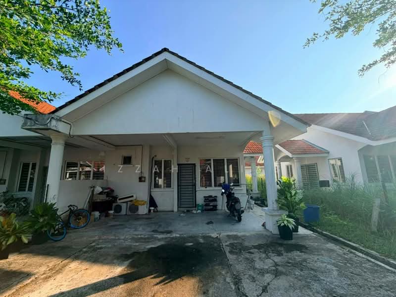1-storey Terraced House for Sale in Kemaman (Terengganu) - Izzah Alias - Exterior - PropertyGuru.com.my