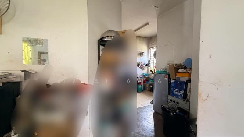 1-storey Terraced House for Sale in Kemaman (Terengganu) - Izzah Alias - Kitchen - PropertyGuru.com.my