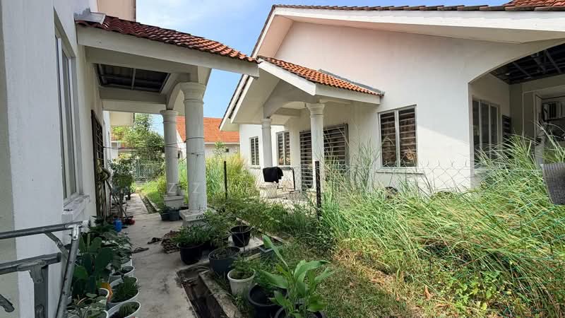 1-storey Terraced House for Sale in Kemaman (Terengganu) - Izzah Alias - Exterior - PropertyGuru.com.my