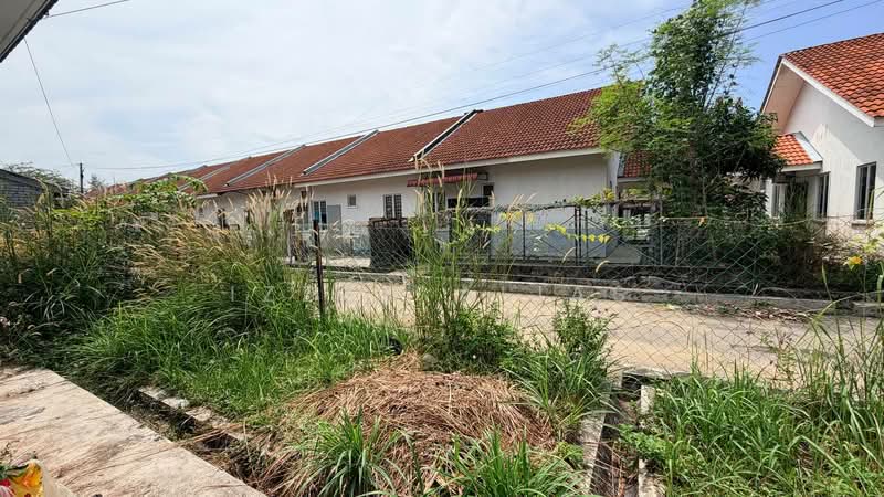 1-storey Terraced House for Sale in Kemaman (Terengganu) - Izzah Alias - PropertyGuru.com.my