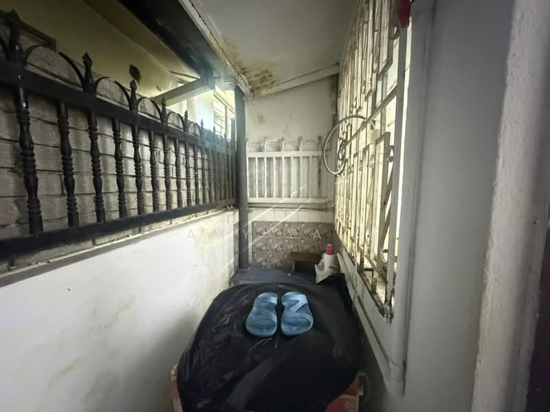Rumah Teres 2 Tingkat untuk Disewa di Bandar Menjalara (Kuala Lumpur) - Amy Yap - Balcony - PropertyGuru.com.my