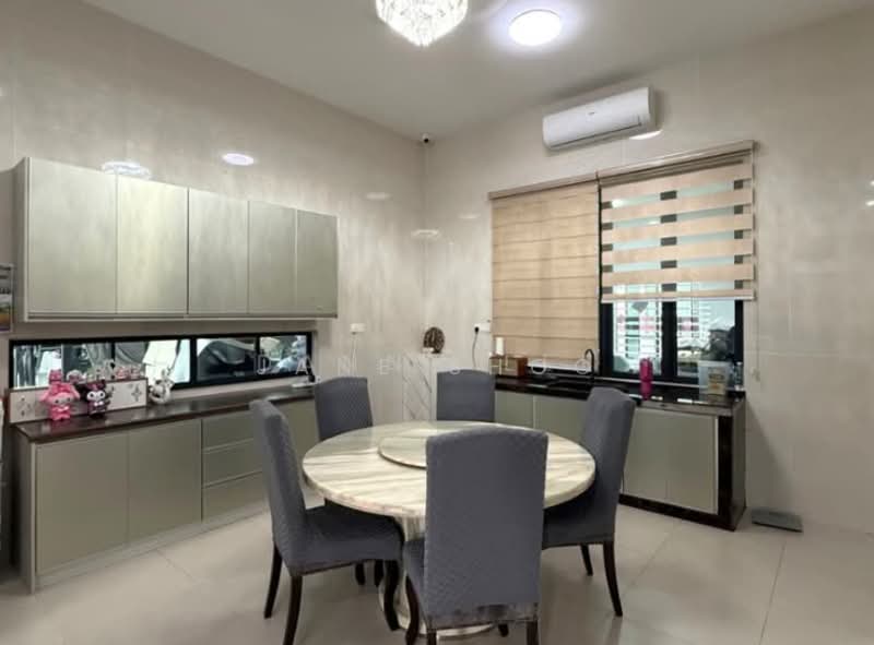 Semi-Detached House for Sale in Bandar Kinrara Seksyen 8 (Bandar Kinrara) - Jane Shoo - Dining Room - PropertyGuru.com.my