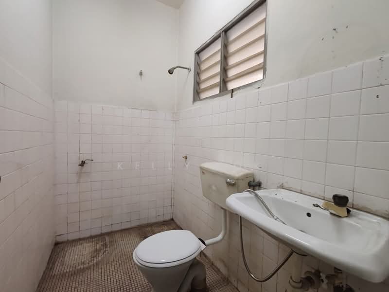 Rumah Teres 2-Tingkat untuk Dijual di Bandar Country Homes (Rawang) - Kelly Kok - PropertyGuru.com.my