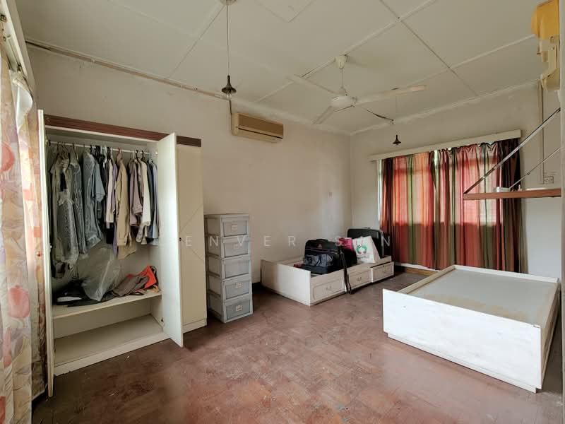 Rumah Teres 1 Tingkat untuk Dijual di SS1 (Petaling Jaya) - Denver Sin - Bedroom - PropertyGuru.com.my