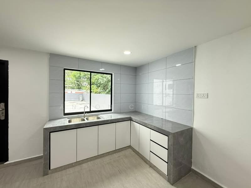 Rumah Teres 1-Tingkat untuk Dijual di Taman Daya (Johor Bahru) - Anson Chong - Kitchen - PropertyGuru.com.my