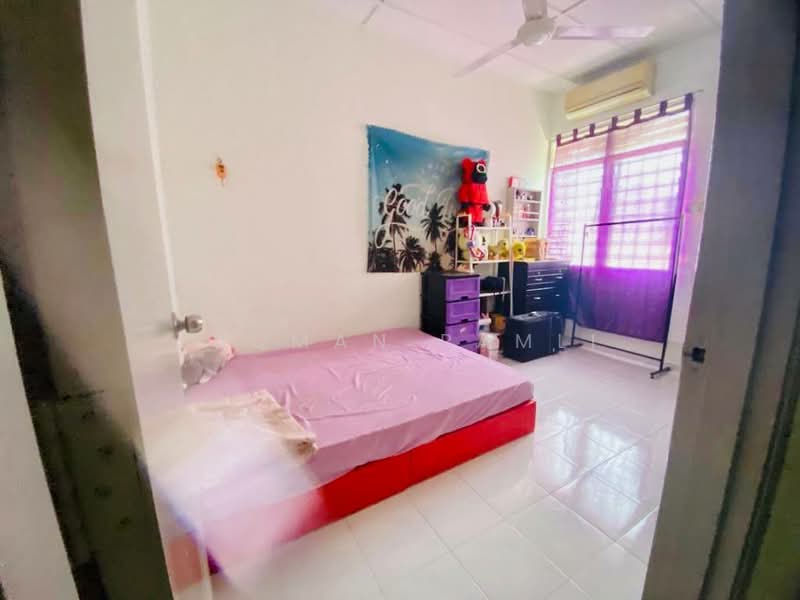 2-storey Terraced House for Sale in Cheras (Selangor) - Luqman Ramli - Bedroom - PropertyGuru.com.my
